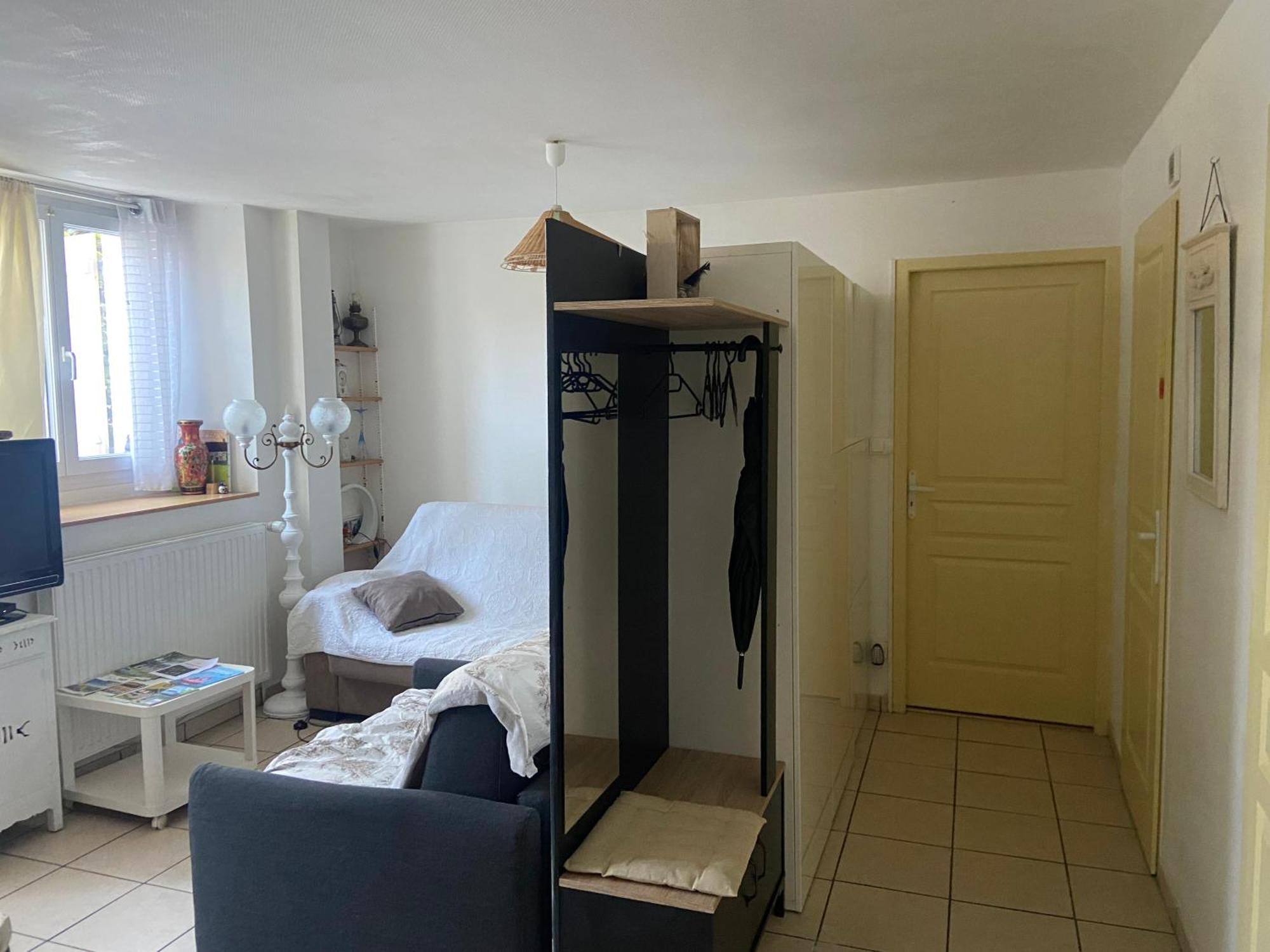 Les Lucioles Apartment *
