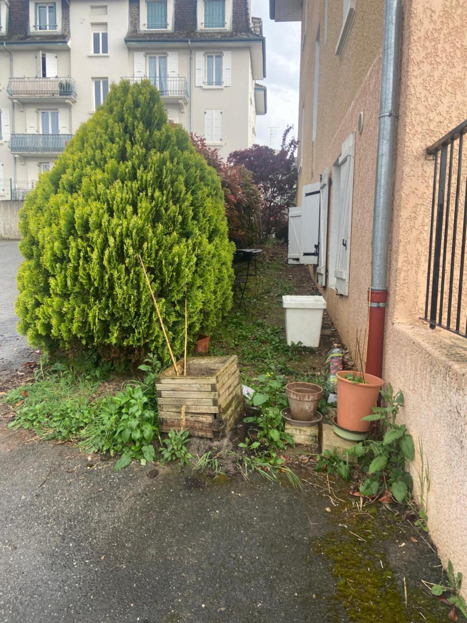 Les Lucioles Apartment *
